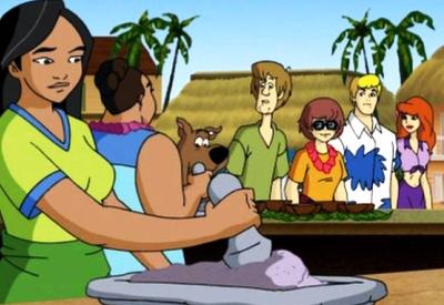 ALOHA SCOOBY DOO Gang checking out poi